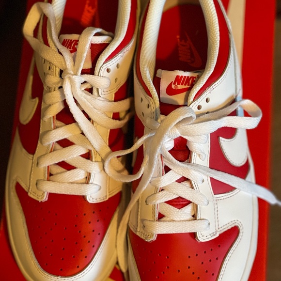 Nike Dunk Low (GS) - Picture 4 of 4